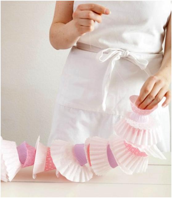 Muffinförmchen aus Papier als Partydeko. Einfach clever!